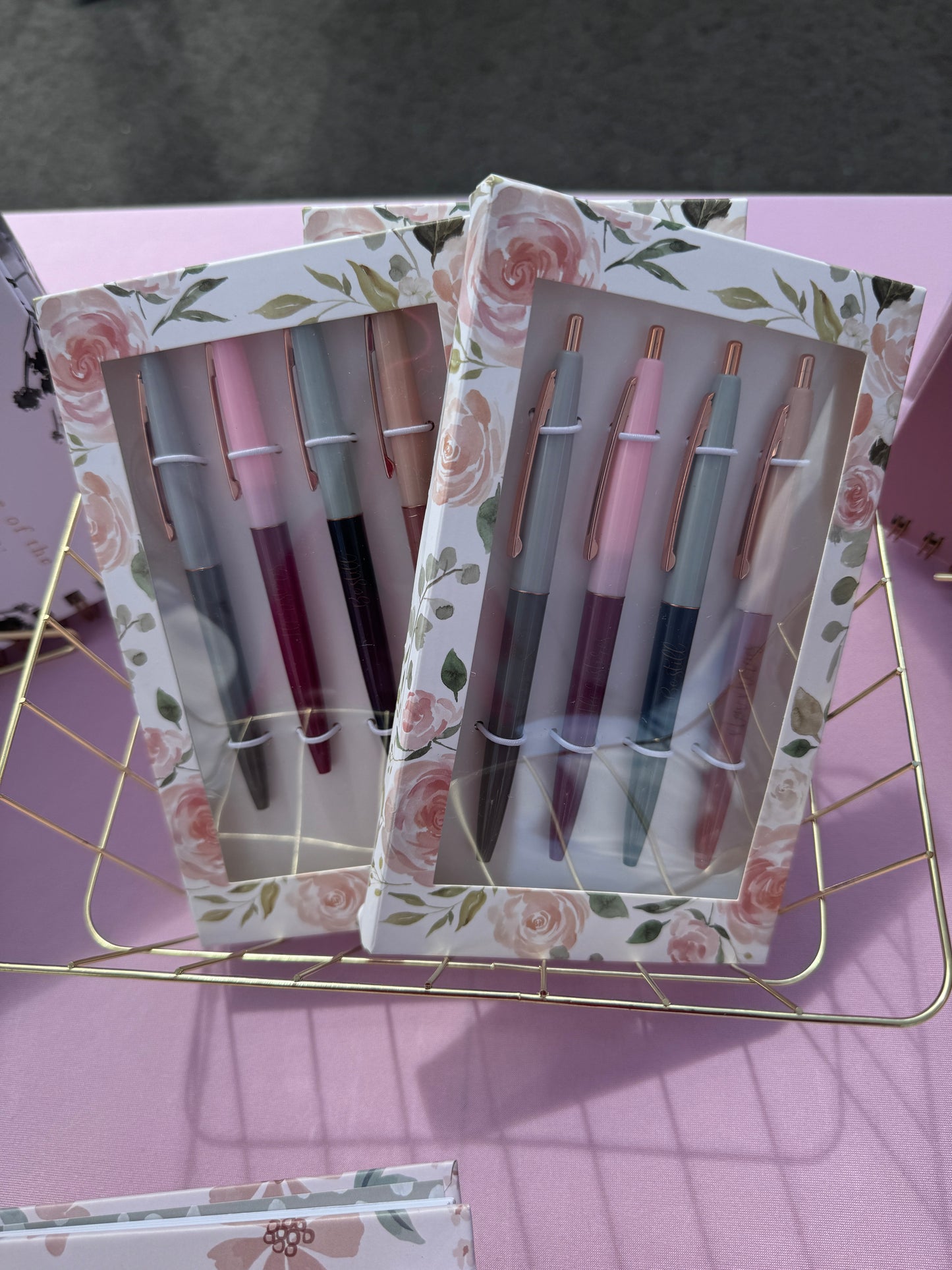 Pen set of 4