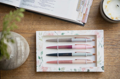 Pen set of 4